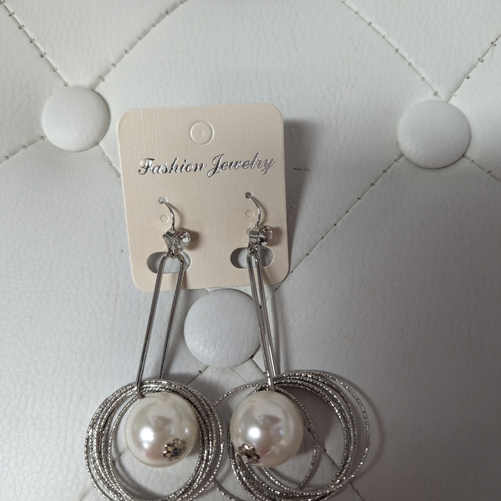 Fashion Jewelry Silver and White Sculptural Earrings